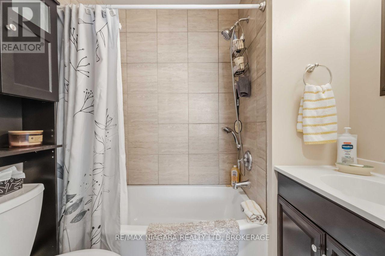 86 CLARE AVENUE - 34