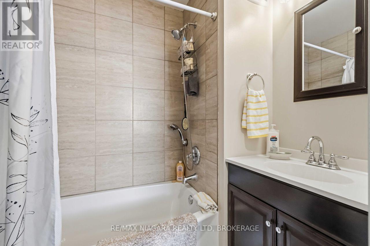 86 CLARE AVENUE - 35