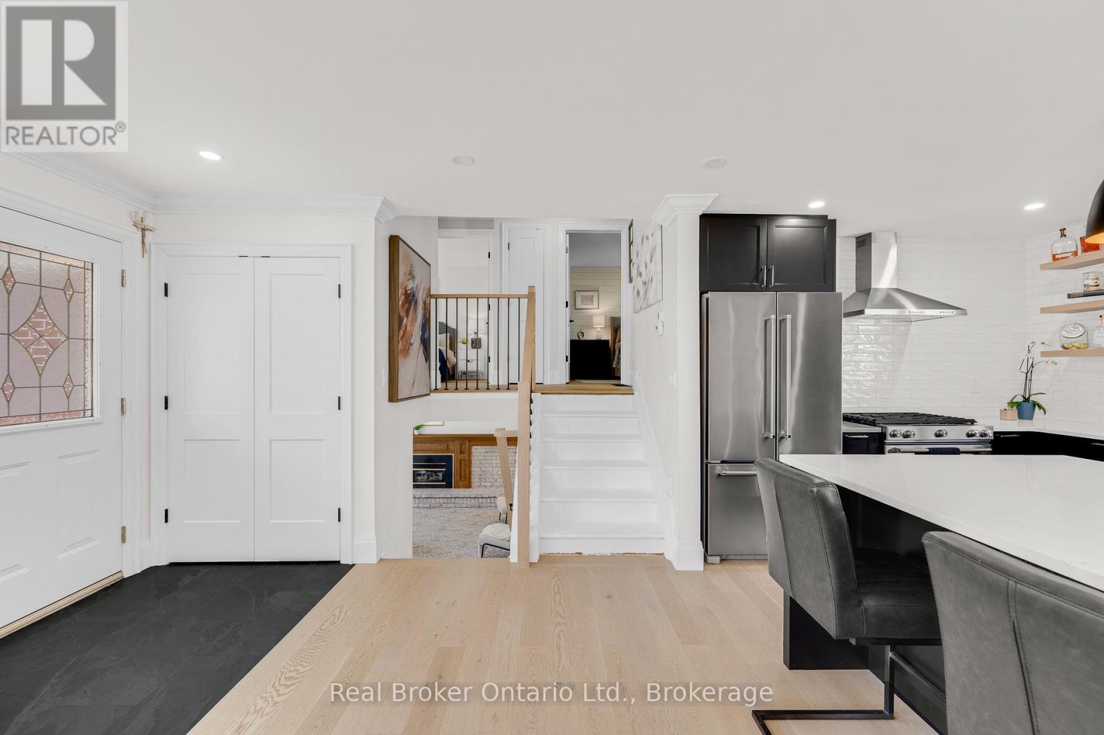377 DUNCOMBE DRIVE - 13