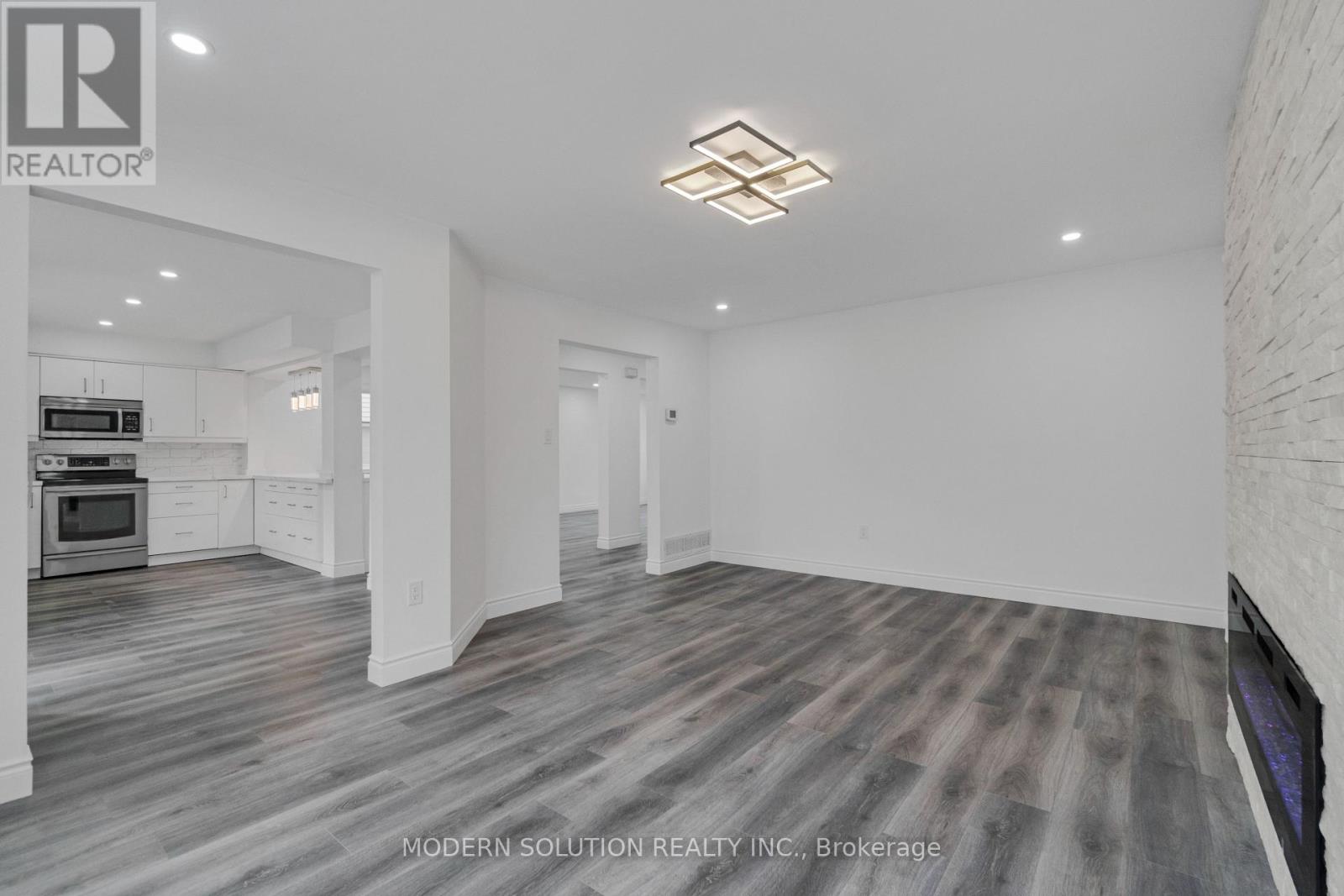 168 FUSILIER DRIVE - 16