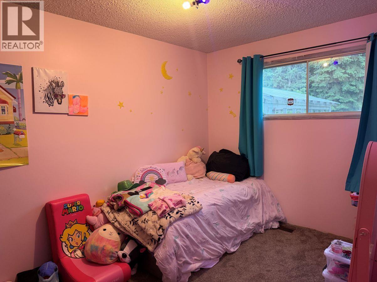 Photo 9 of 14 — 9141 VIKING ROAD · Prince George, BC