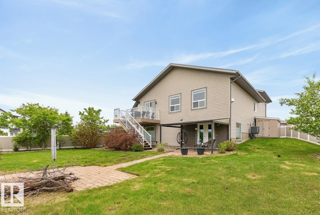 3211 47 ST - 40