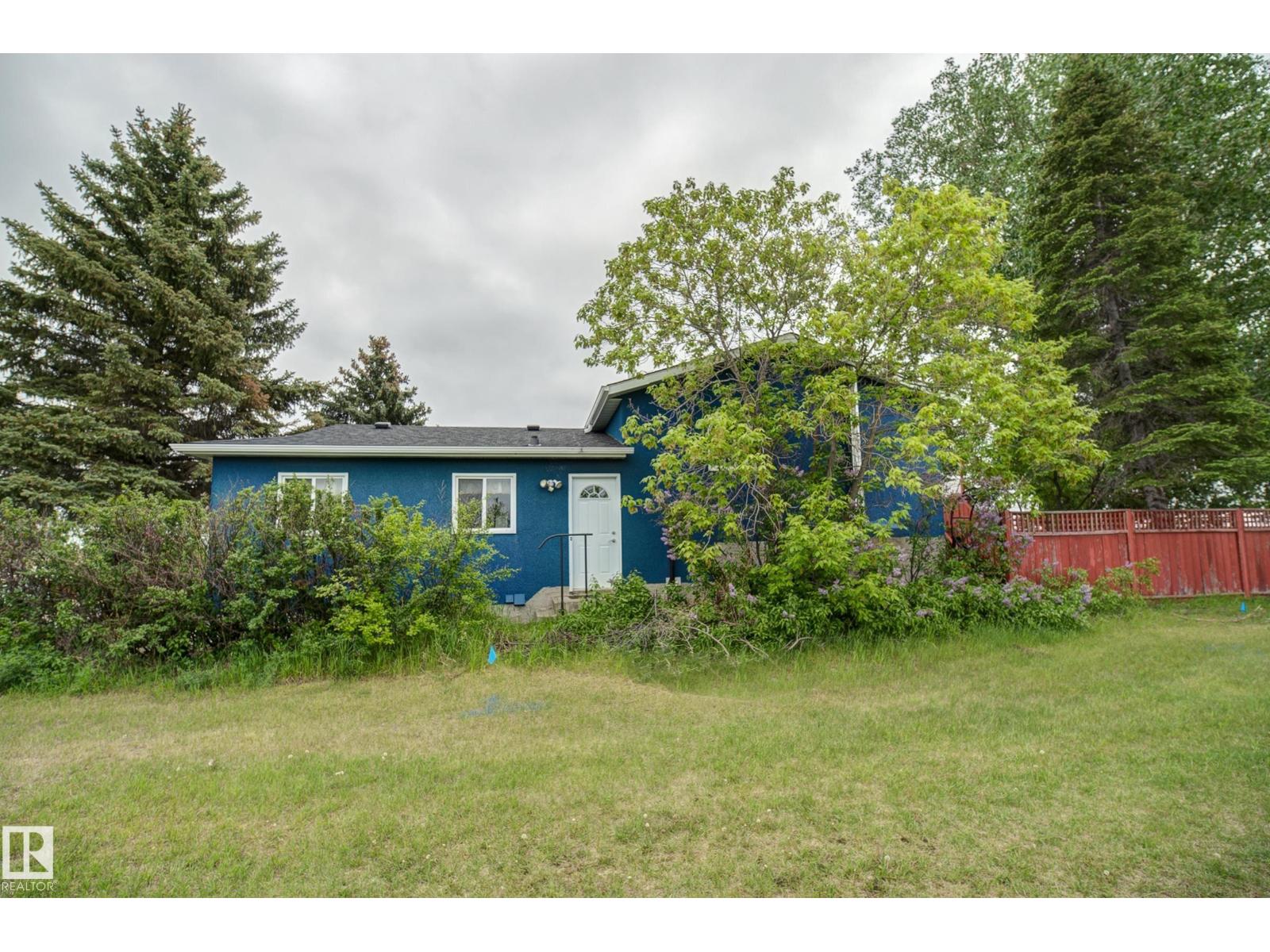 4823 10 AV NW - 49