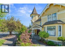 1171 Rockland Ave, Victoria, BC V8V3H8 Photo 24