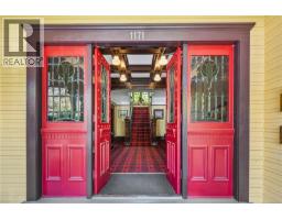 1171 Rockland Ave, Victoria, BC V8V3H8 Photo 13