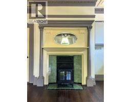 1171 Rockland Ave, Victoria, BC V8V3H8 Photo 12