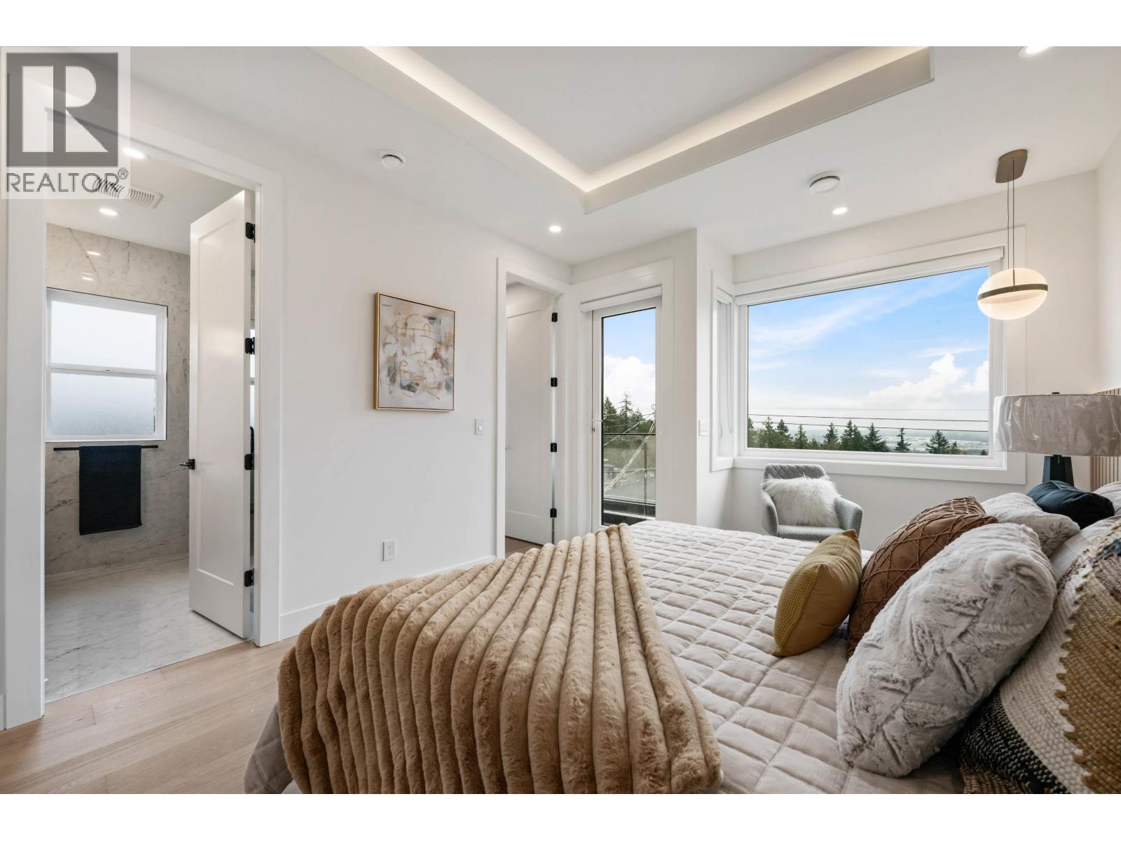 1 6107 PATRICK STREET, Burnaby