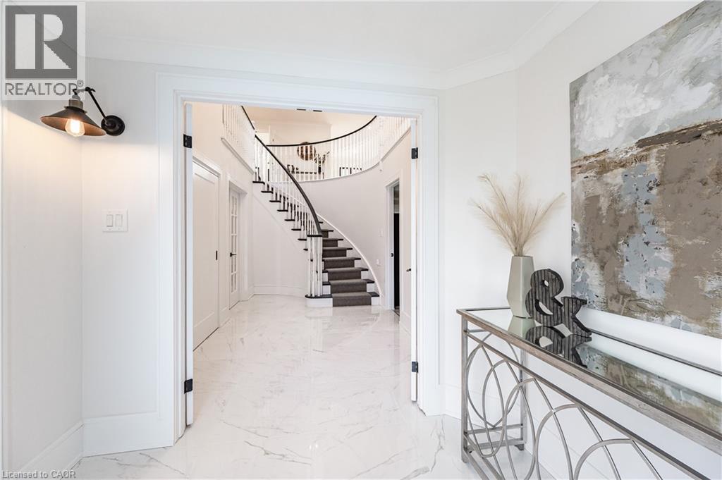 175 BLUEBELL Crescent - 4