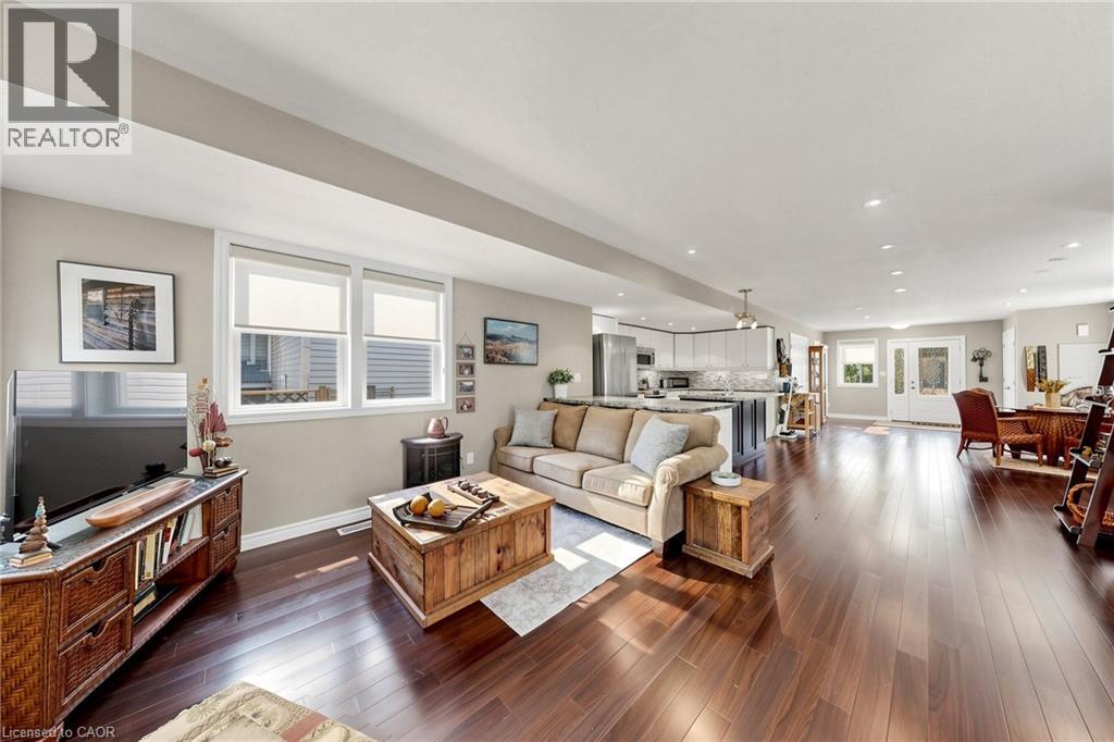 7 WINDERMERE Avenue - 11
