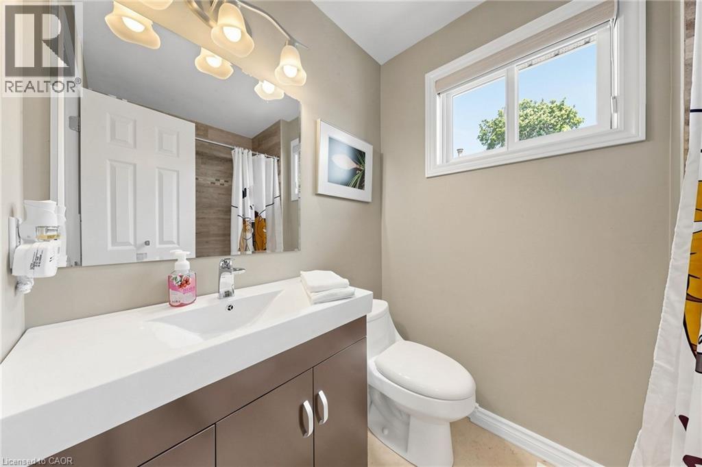 7 WINDERMERE Avenue - 25