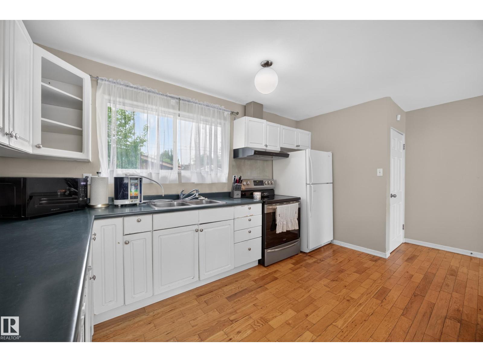5216 104A ST NW - 13