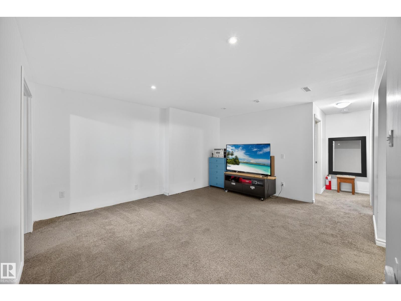 5216 104A ST NW - 26