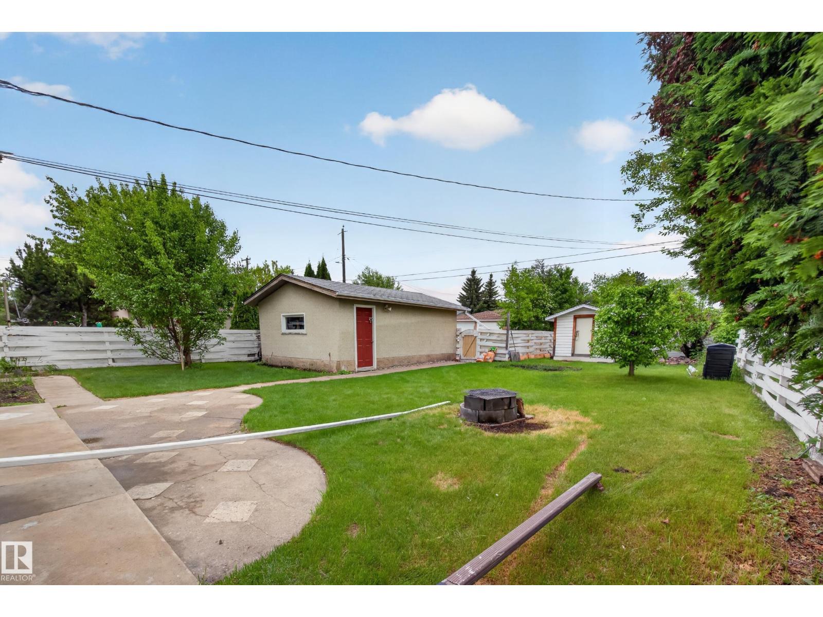 5216 104A ST NW - 44