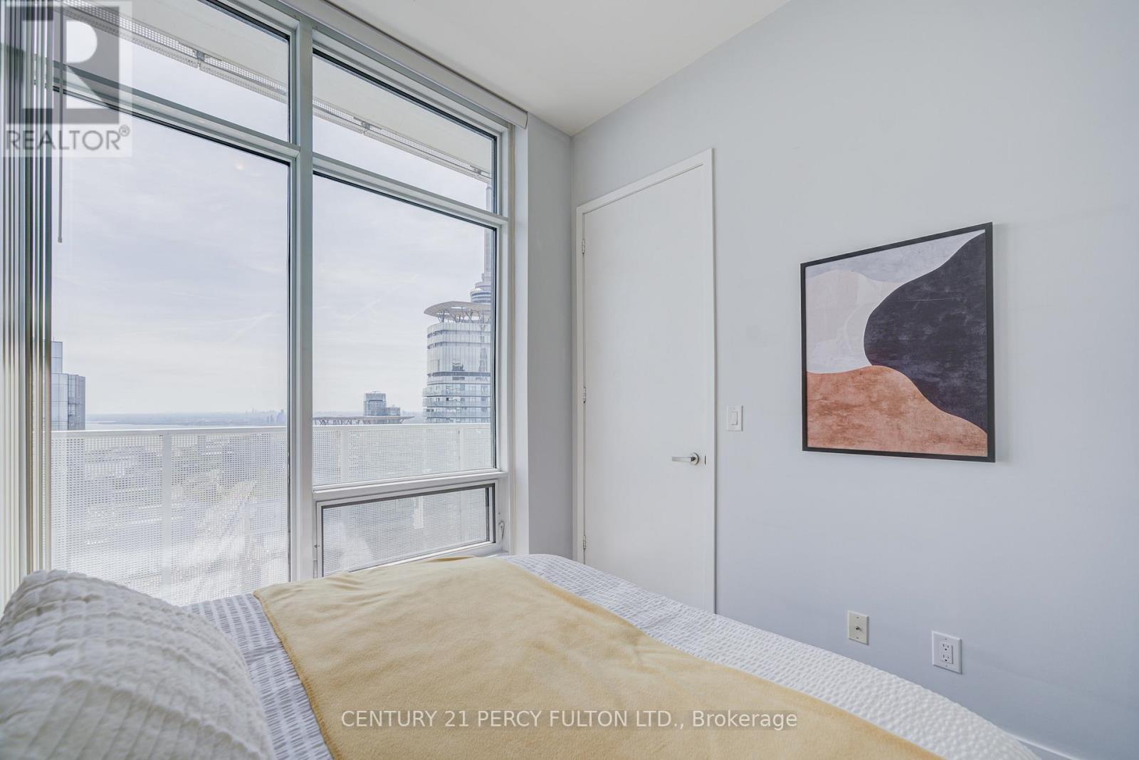 #6901 100 HARBOUR STREET - 13