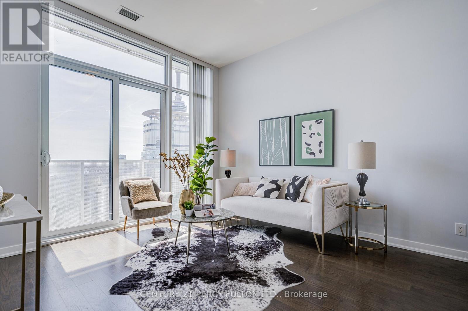 #6901 100 HARBOUR STREET - 3