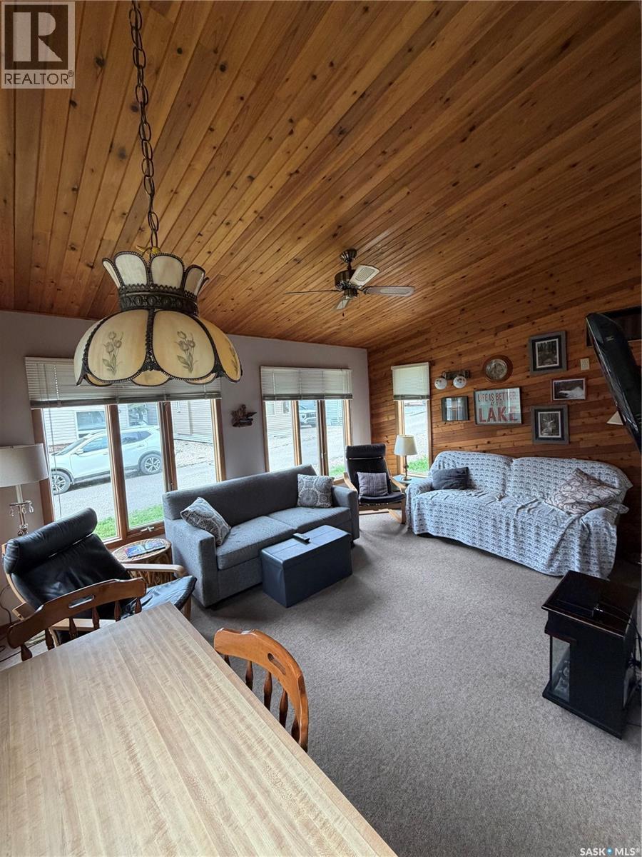 1515 Finch - 7