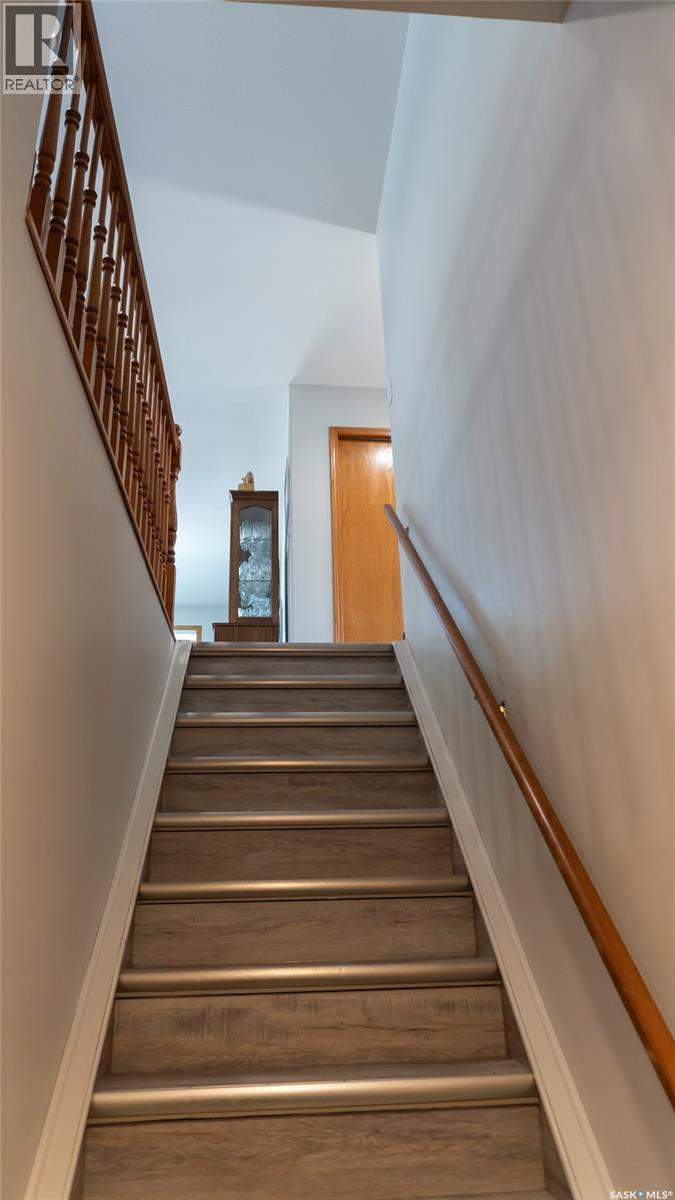 #3 78 Russell DRIVE - 21