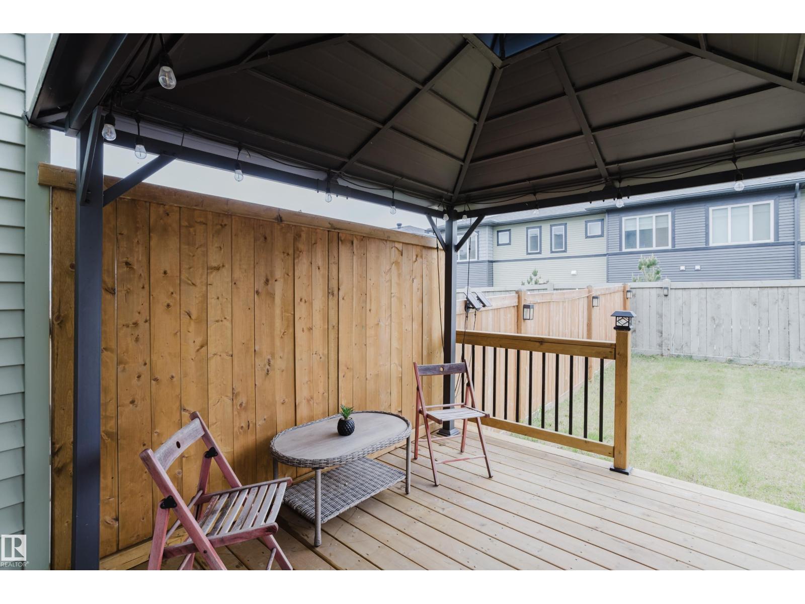 9142 PEAR DR SW - 36