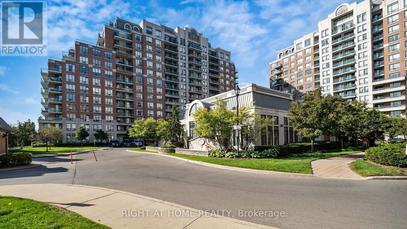 Photo of 206 - 310 RED MAPLE ROAD