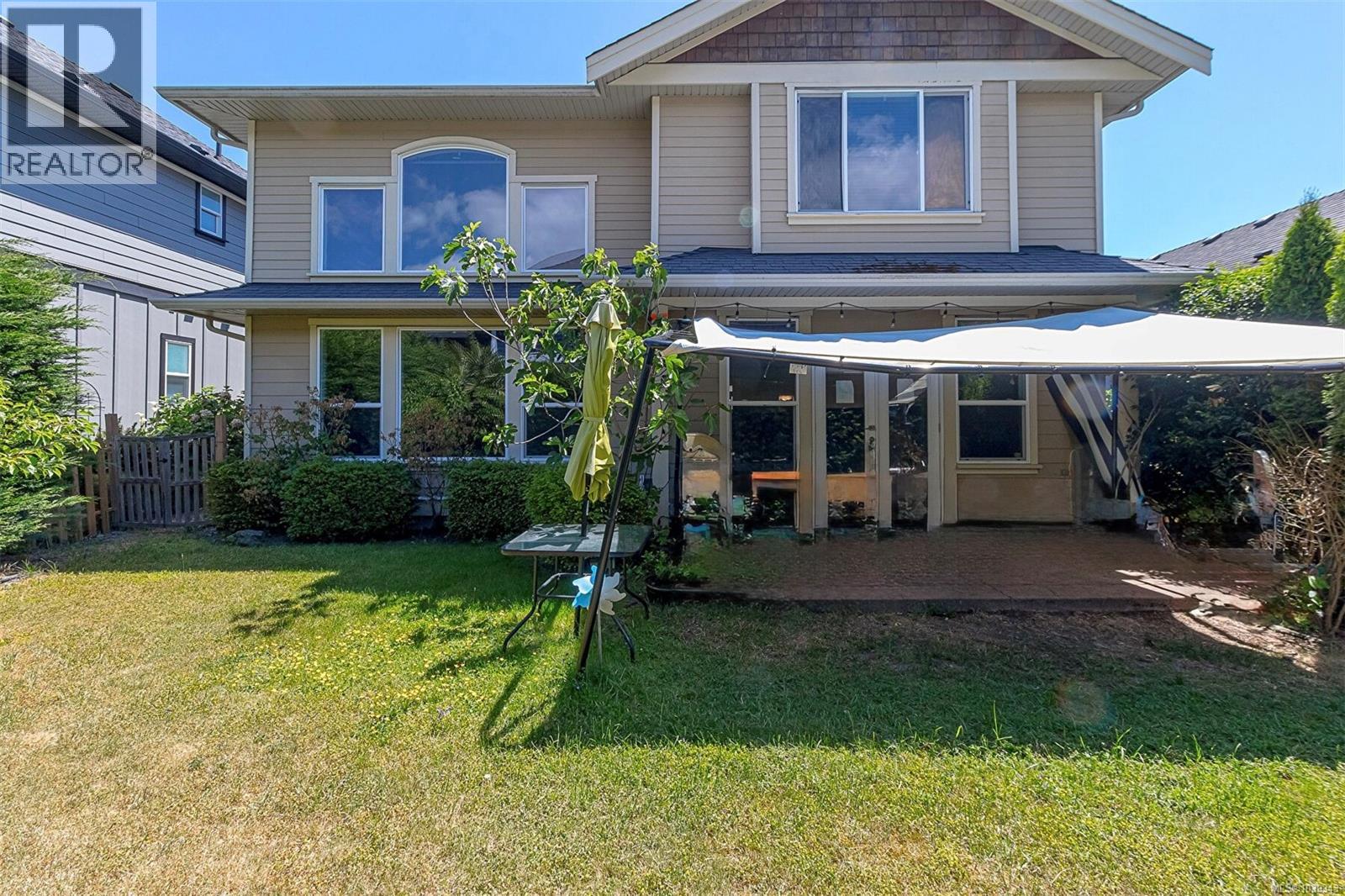  971 Gade Road, Langford