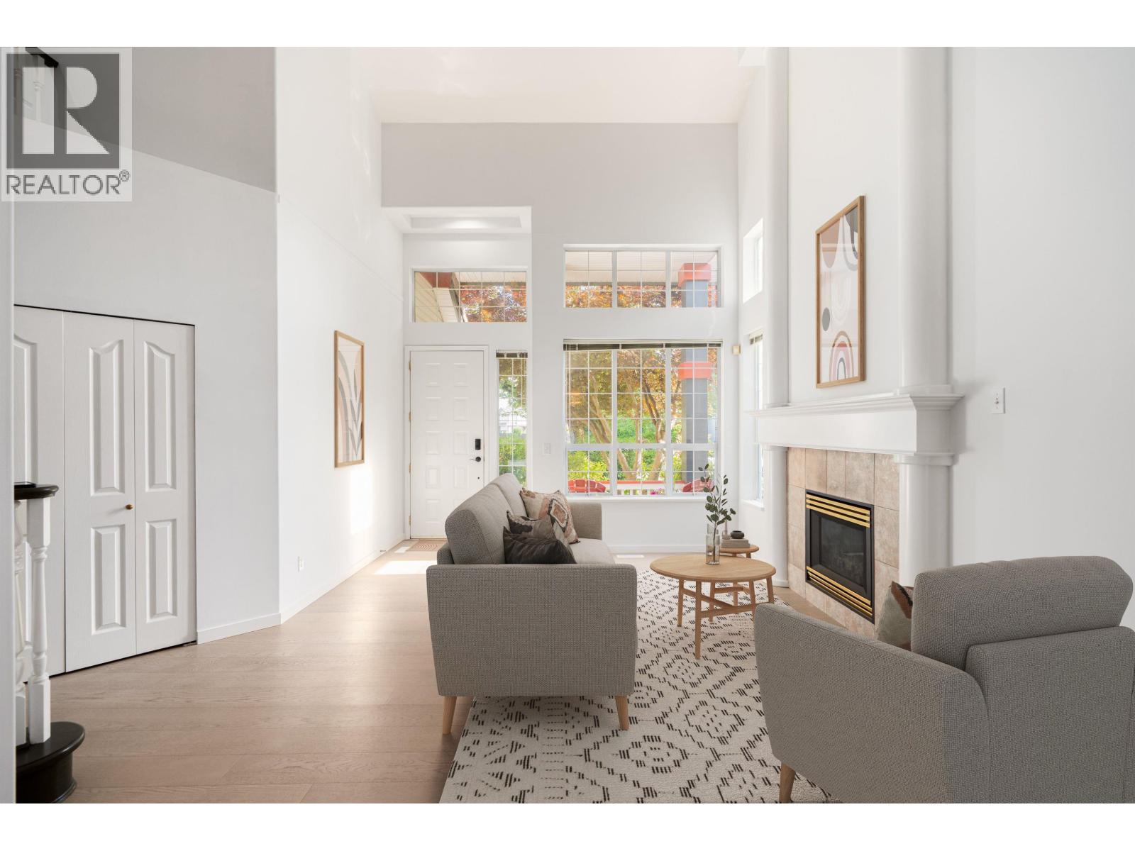 1371 PO AVENUE — photo 5