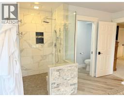5179 Riverview Road, Fairmont Hot Springs, BC V0B1L1 Photo 17