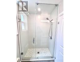 100 Portland Street, Toronto, ON M8Y1A7 Photo 14