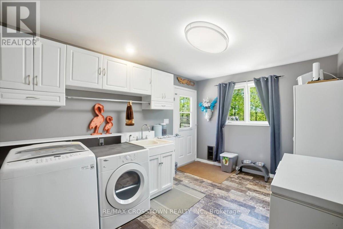 1074 MILLHAVEN ROAD - 25