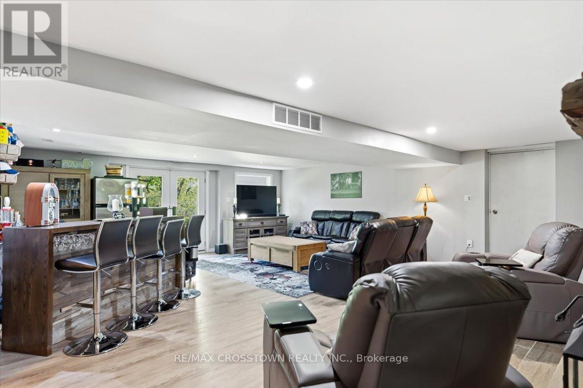 1074 MILLHAVEN ROAD - 32