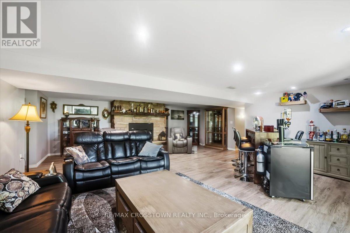 1074 MILLHAVEN ROAD - 33