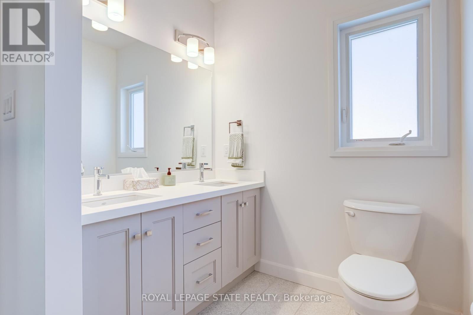 39 BEACHWALK CRESCENT - 17