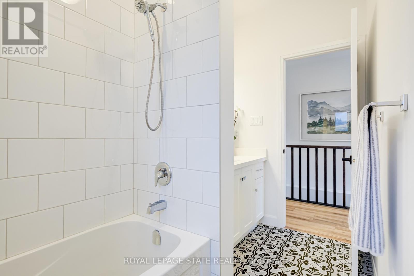 39 BEACHWALK CRESCENT - 23