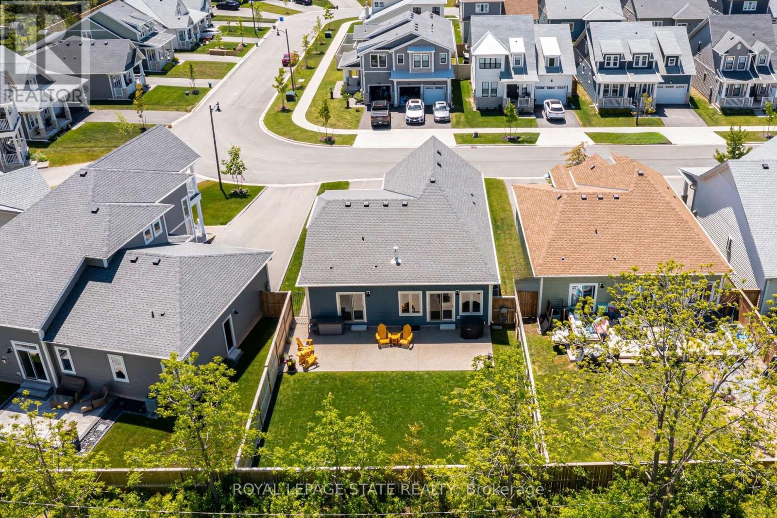 39 BEACHWALK CRESCENT - 34