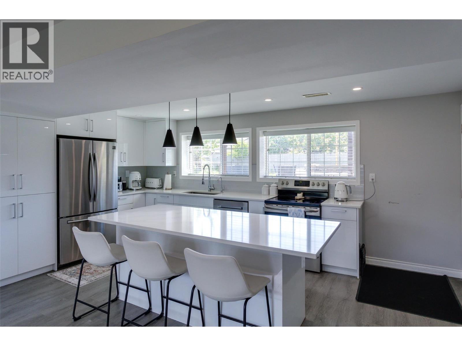 610 Ziprick Road - 44