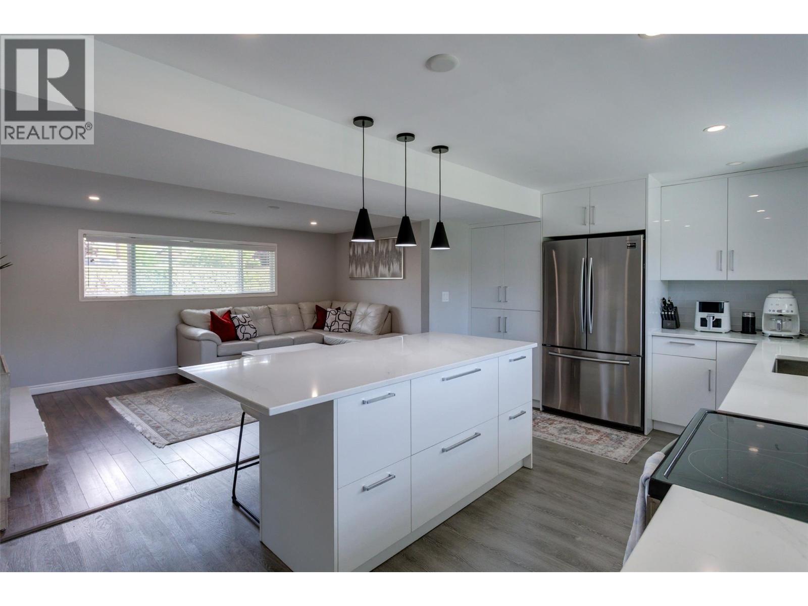 610 Ziprick Road - 45