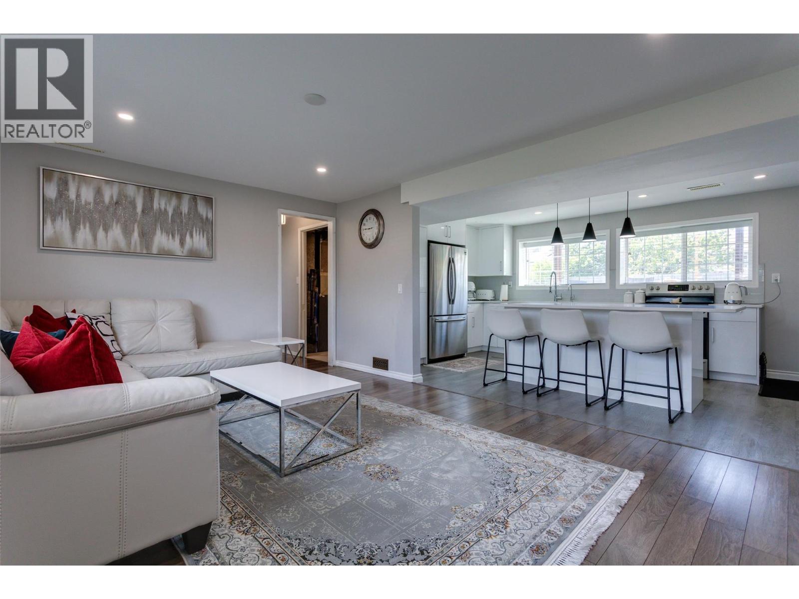 610 Ziprick Road - 41