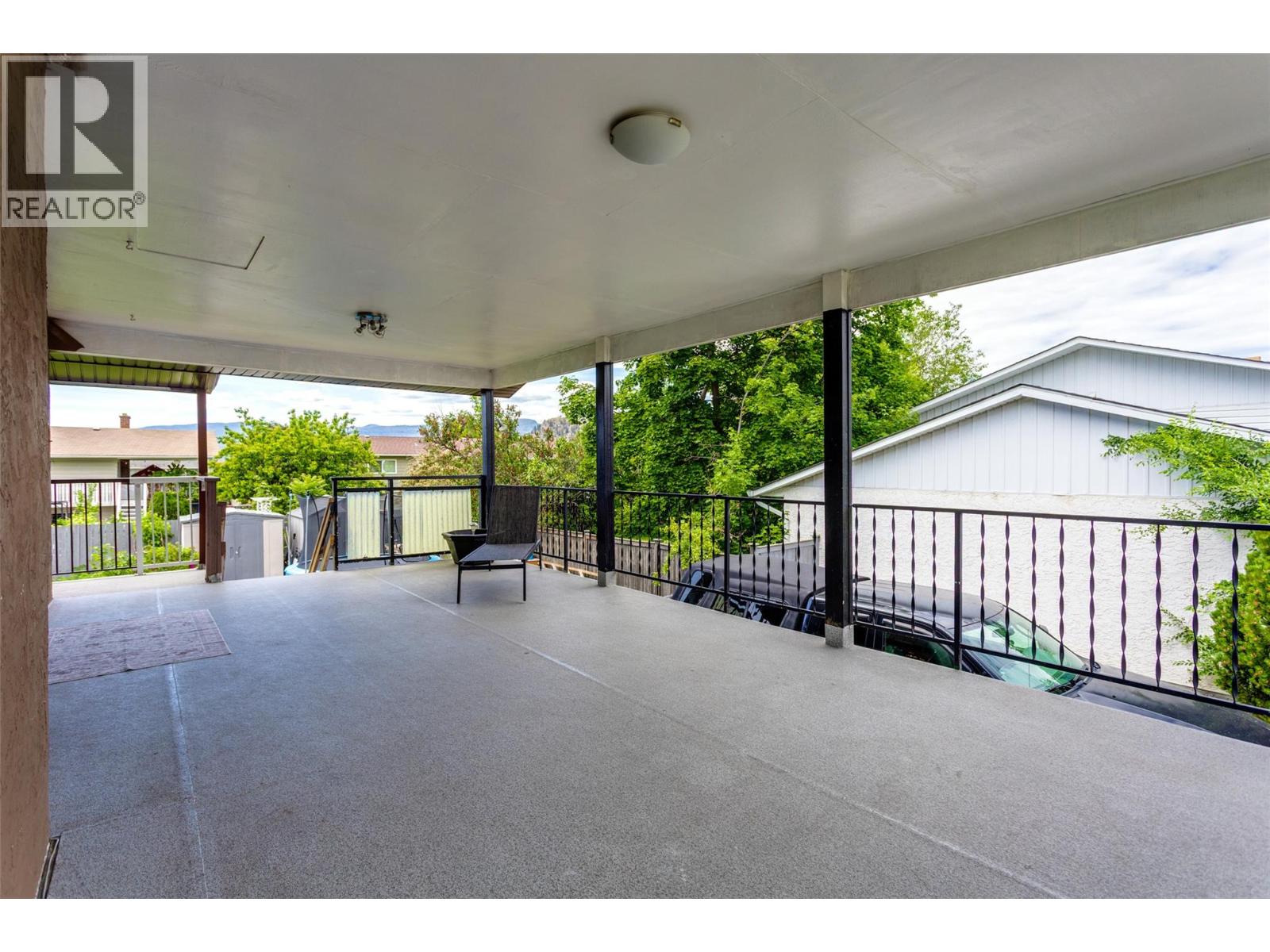 610 Ziprick Road - 19