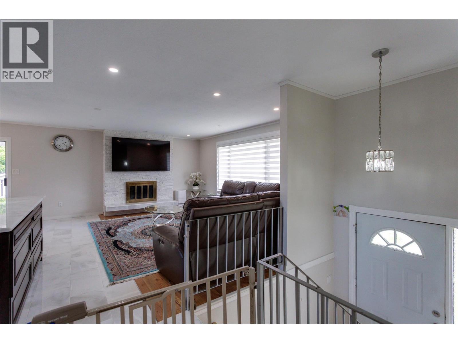 610 Ziprick Road - 7