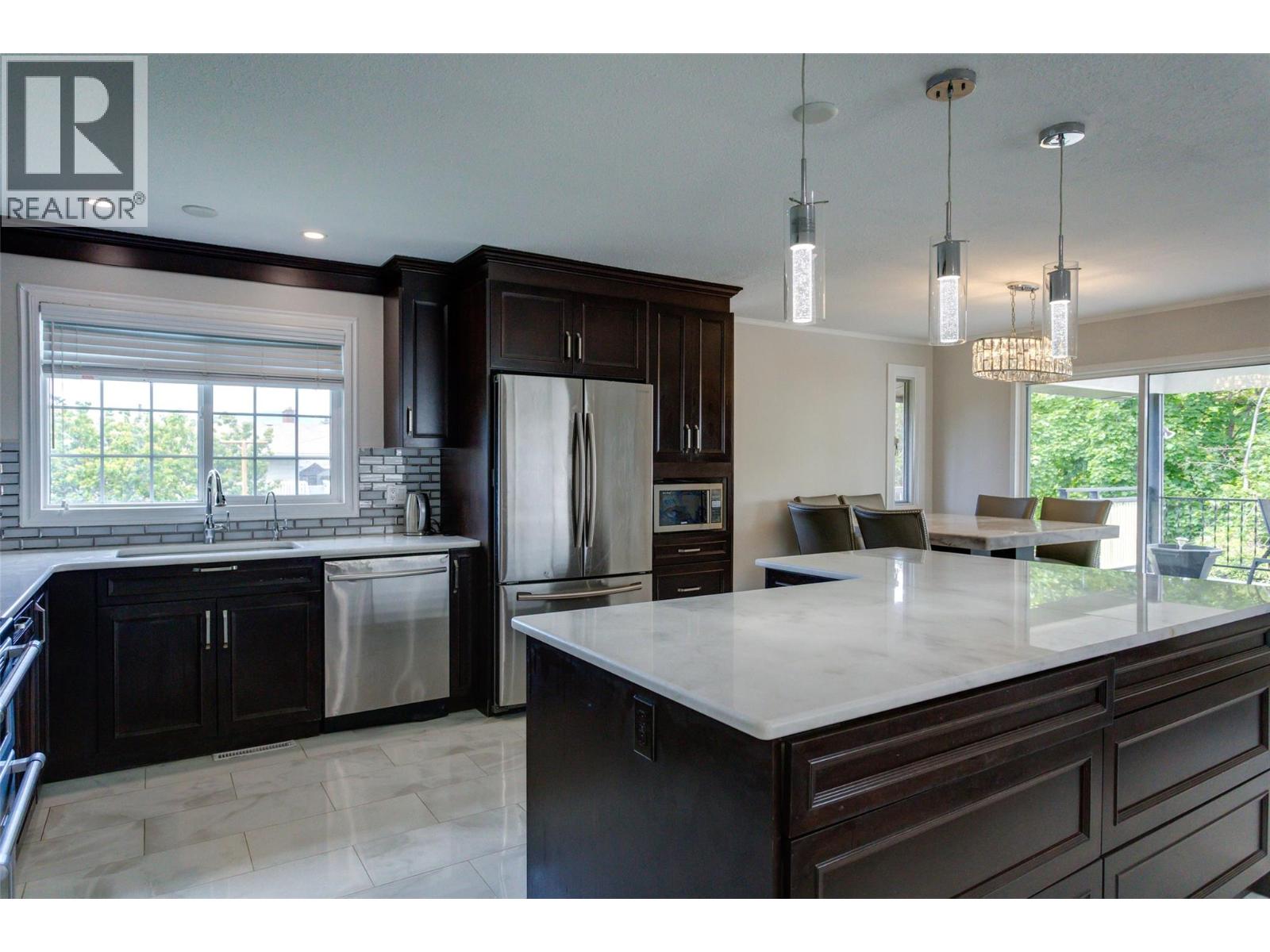 610 Ziprick Road - 13