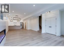 Living room - 796 Glenwood Avenue Unit# 2, Kelowna, BC V1Y5M5 Photo 10