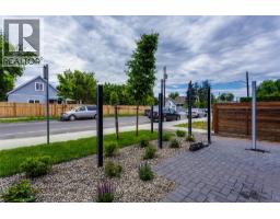 Primary Bedroom - 796 Glenwood Avenue Unit# 2, Kelowna, BC V1Y5M5 Photo 6