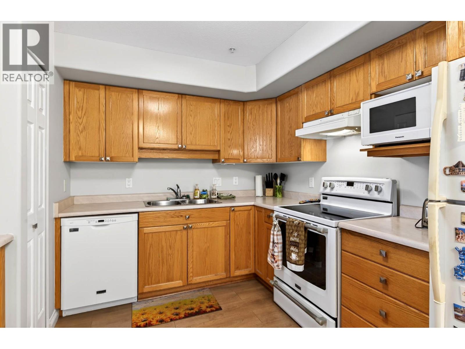 #201 860 Nicolani Drive - 2