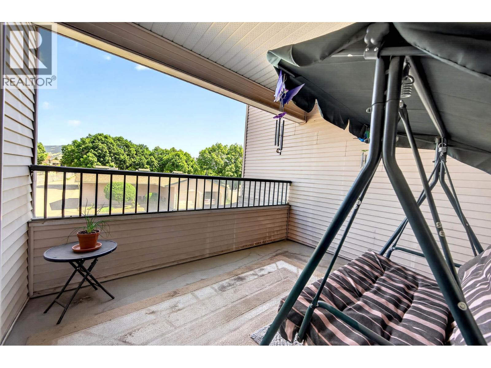 #201 860 Nicolani Drive - 24
