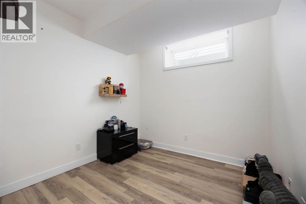 128 Hawthorn Way - 29