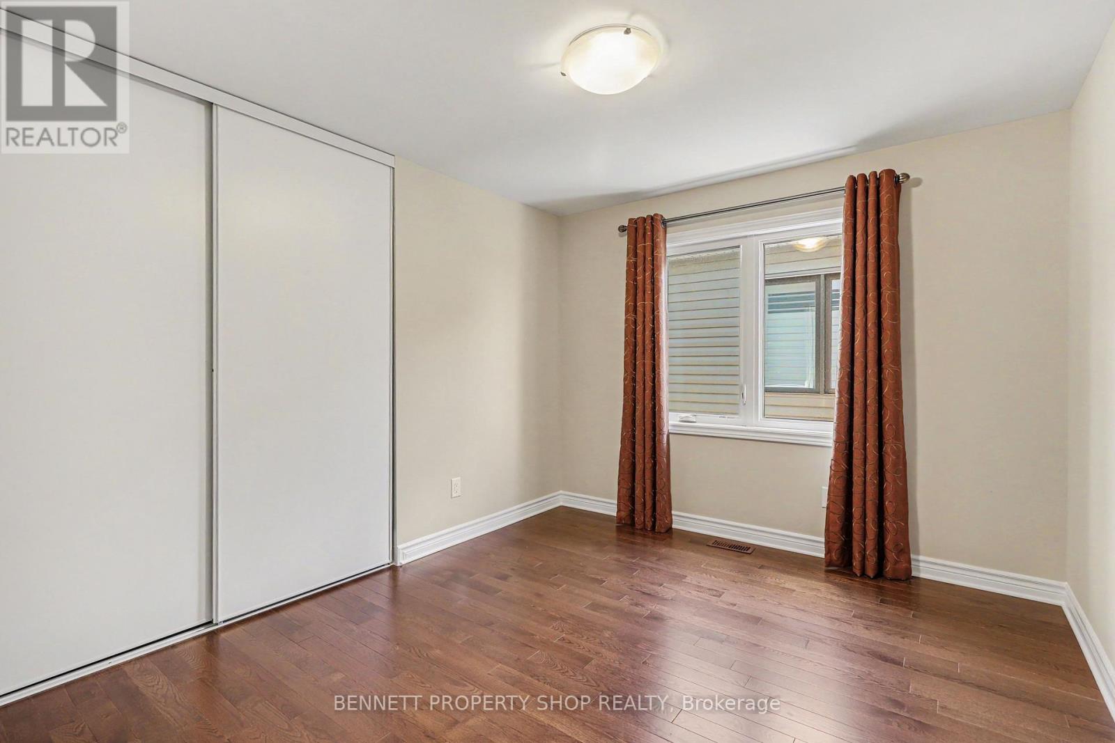 520 DES GENEVRIERS STREET - 17