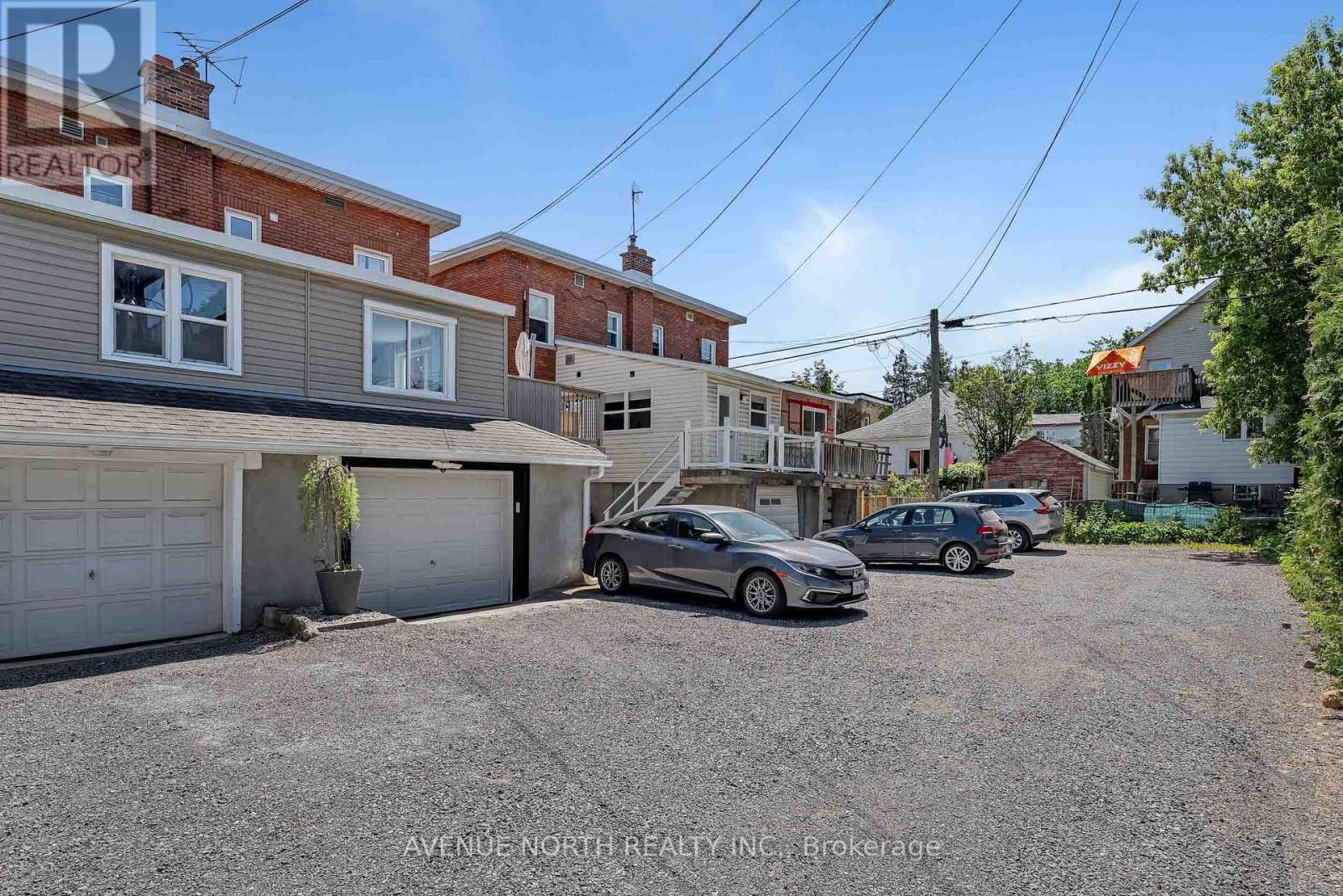 1091 GLADSTONE AVENUE - 42