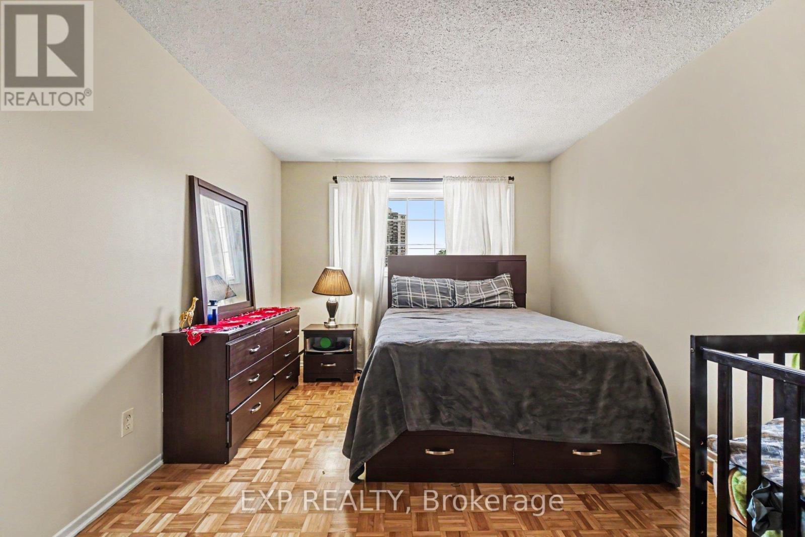 #6 1565 HERON ROAD - 15