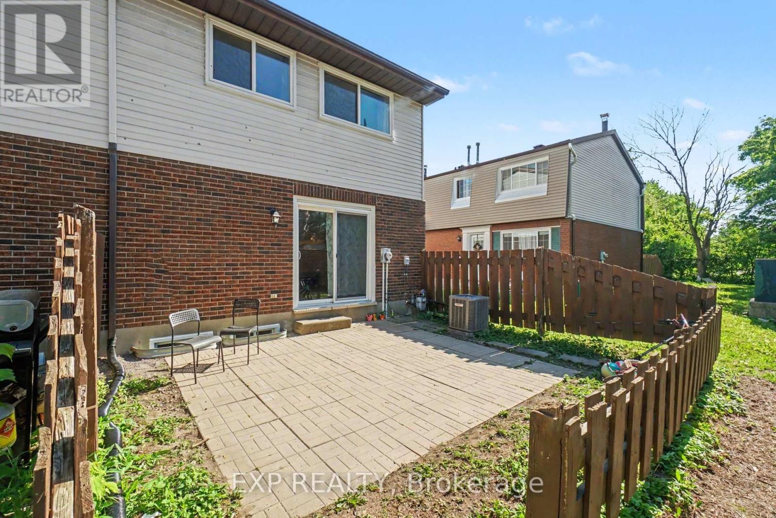 #6 1565 HERON ROAD - 22