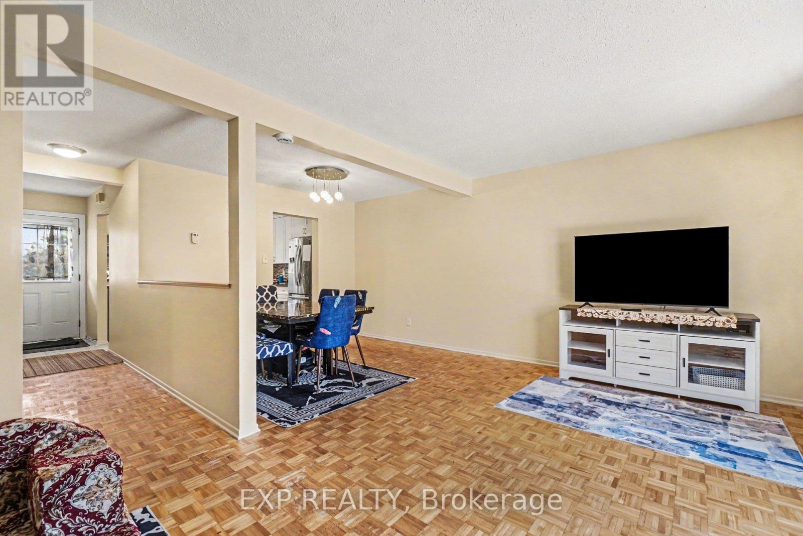#6 1565 HERON ROAD - 6