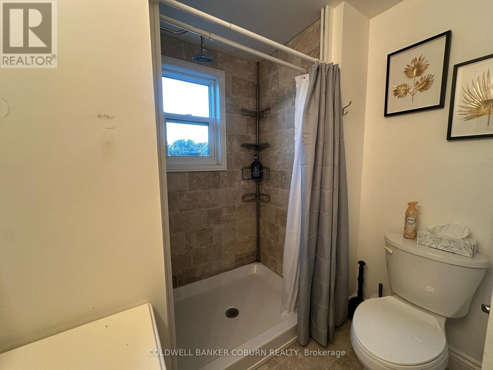 22 CASSELMAN ROAD - 10